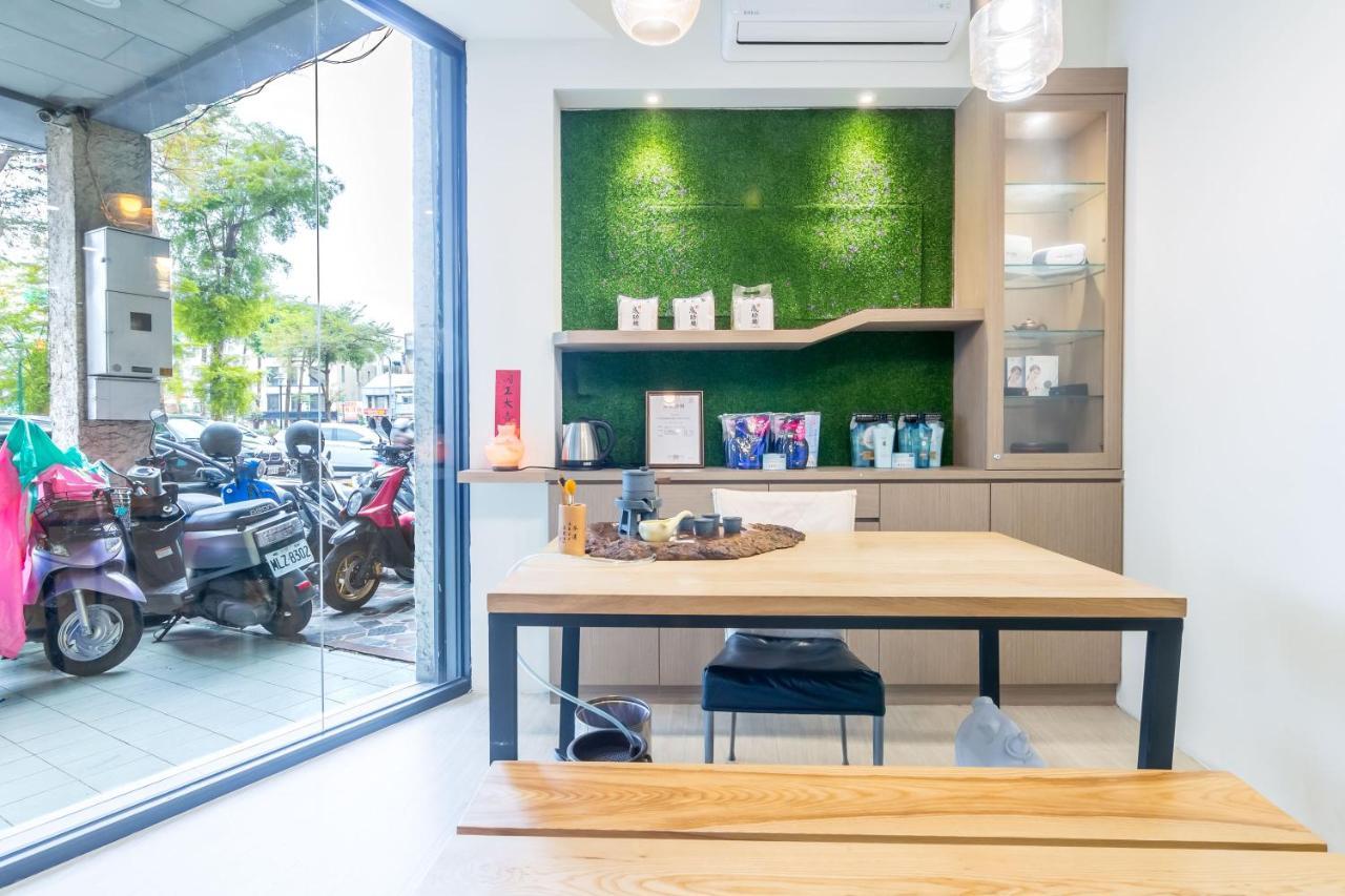 Enjoy Slow Living Tainan Bagian luar foto